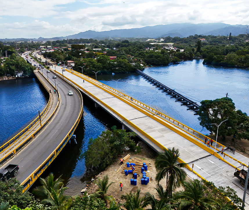 Puentes Gemelos, Puerto Cortes
